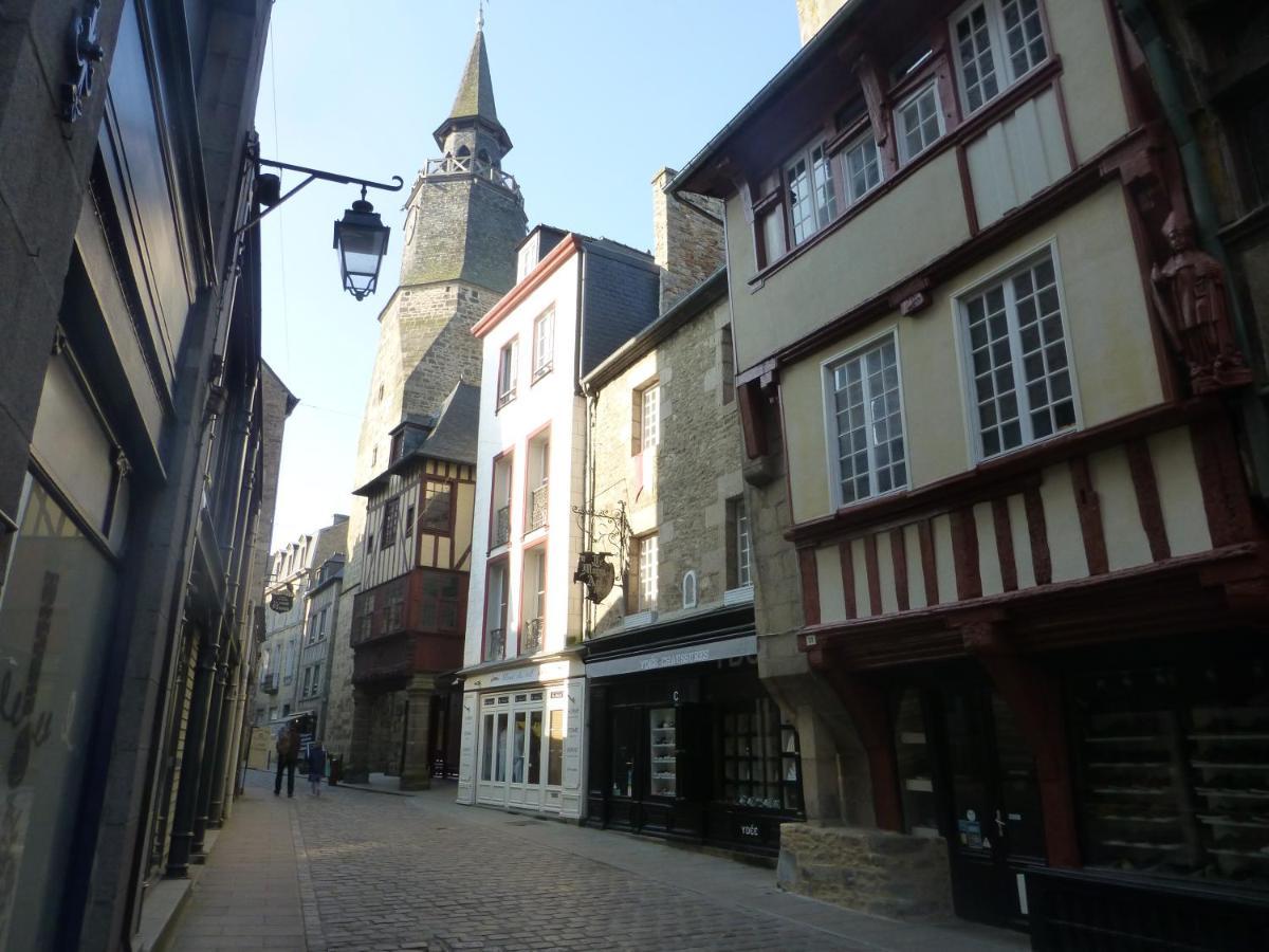 Appartement de la Tour de l'Horloge de DINAN Extérieur photo